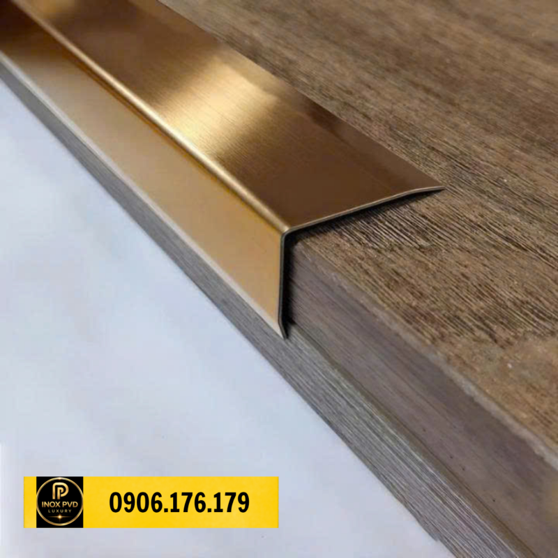 INOX  LUXURY