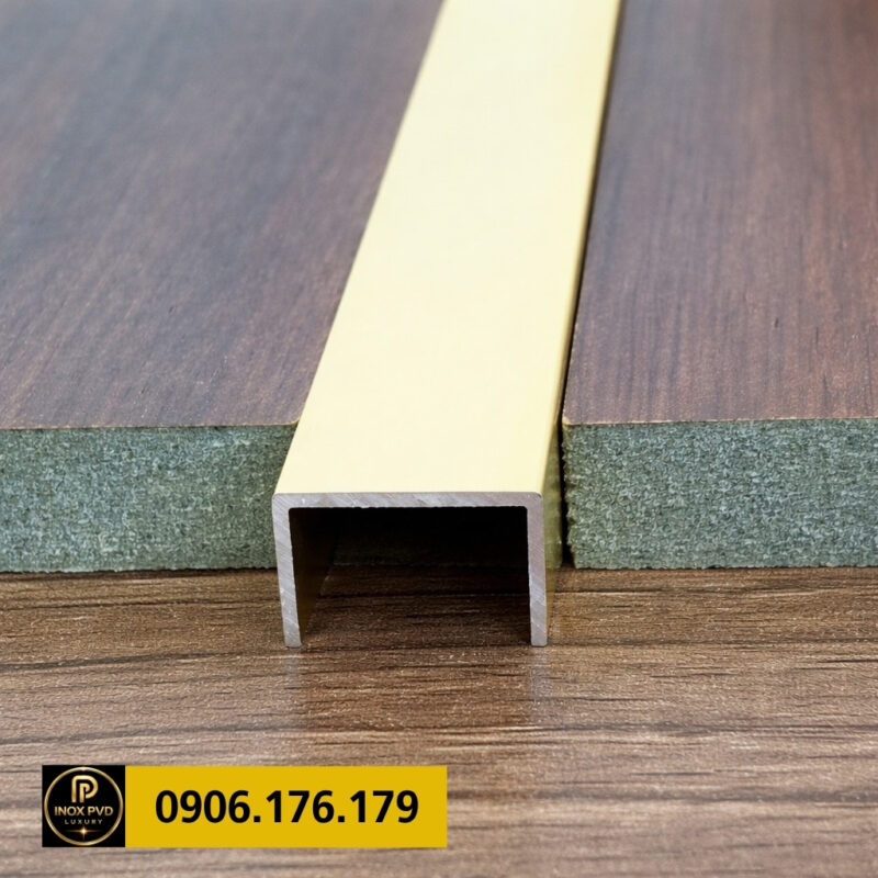 Nẹp nhôm Nghệ An tại Tân Kỳ dùng che mép, xử lý khe nối và tạo đường trang trí cho nội thất.