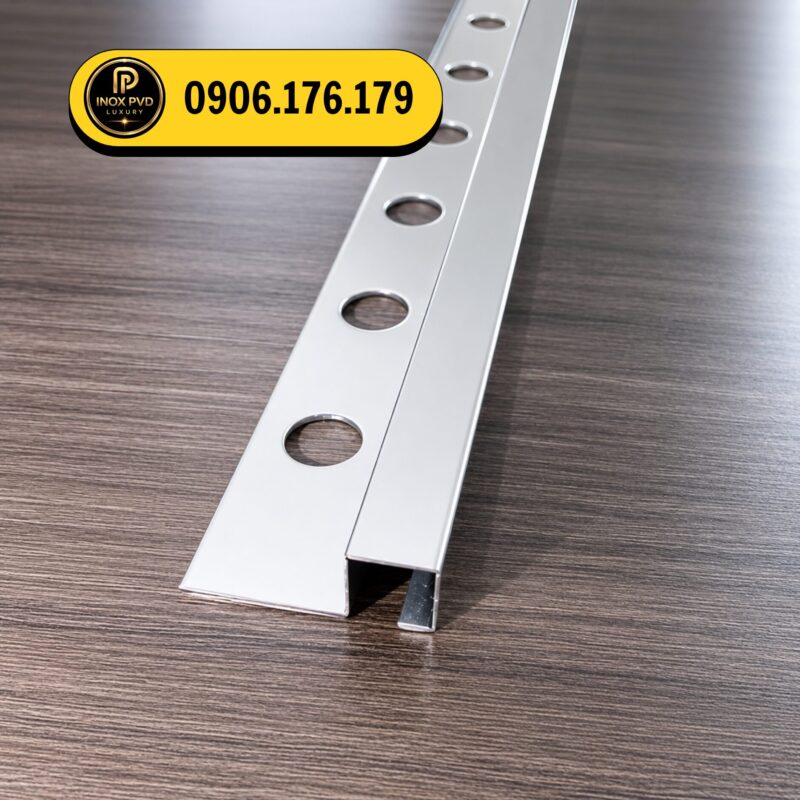 Nẹp góc vuông tại Thanh Hóa giúp bảo vệ góc cạnh, tạo điểm nhấn thẩm mỹ và tăng tuổi thọ cho công trình.